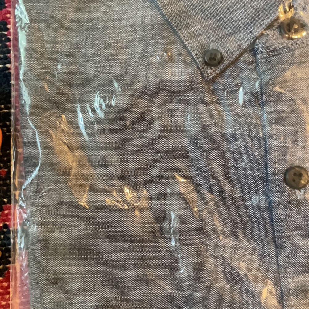 Hurley Classic Fit short sleeve button down - Picture 3 of 5